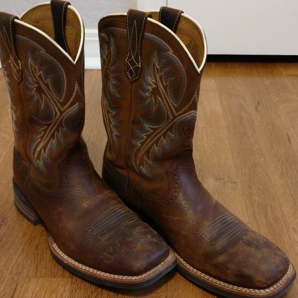 Ariat Men's Western Cowboy Boots Brown Size 8.5 slip resistant